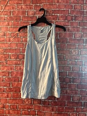 Reebok Light Gray Racerback Tank Top - Women's size medium (rm86)